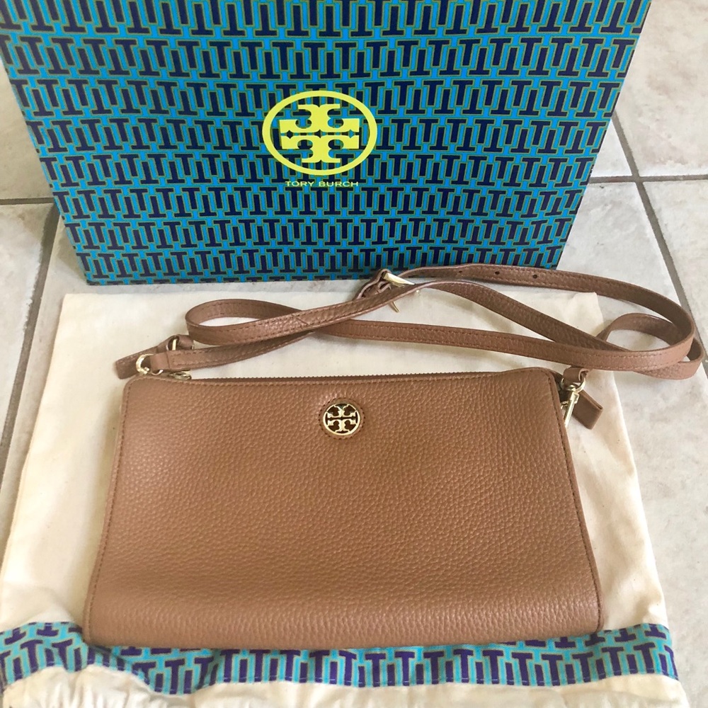 ***SOLD*** Tory Burch Robinson Pebbled Wallet